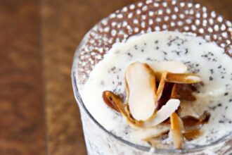 Creamy Vanilla Chia Pudding with Almond Milk Delight