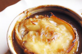 The Timeless Charm of French Onion Soup: A Savory Classic